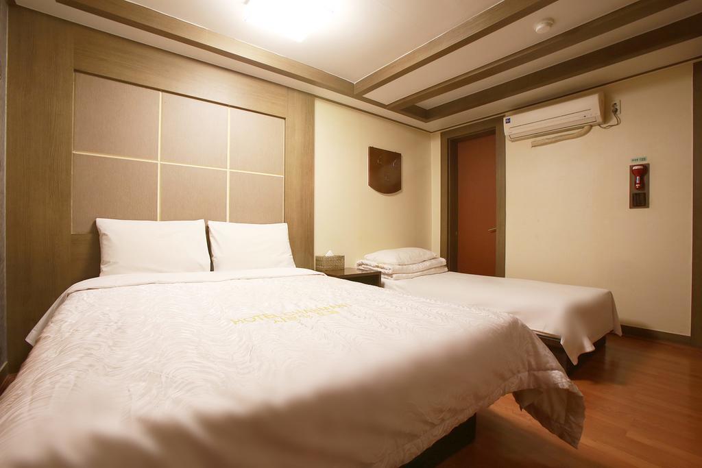 Charmant Hotel Suwon Luaran gambar